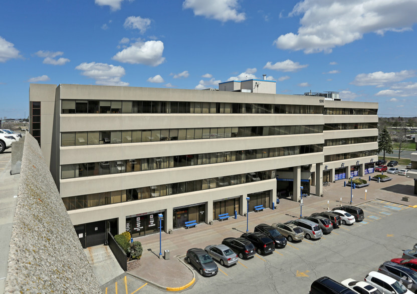 1200 Markham Rd, Toronto, ON for rent - Primary Photo - Image 1 of 8