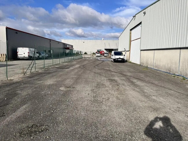 Location Local d'activités 80 m² à 950 m²