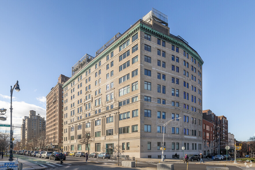 1 Prospect Park W, Brooklyn, NY for sale - Building Photo - Image 1 of 7