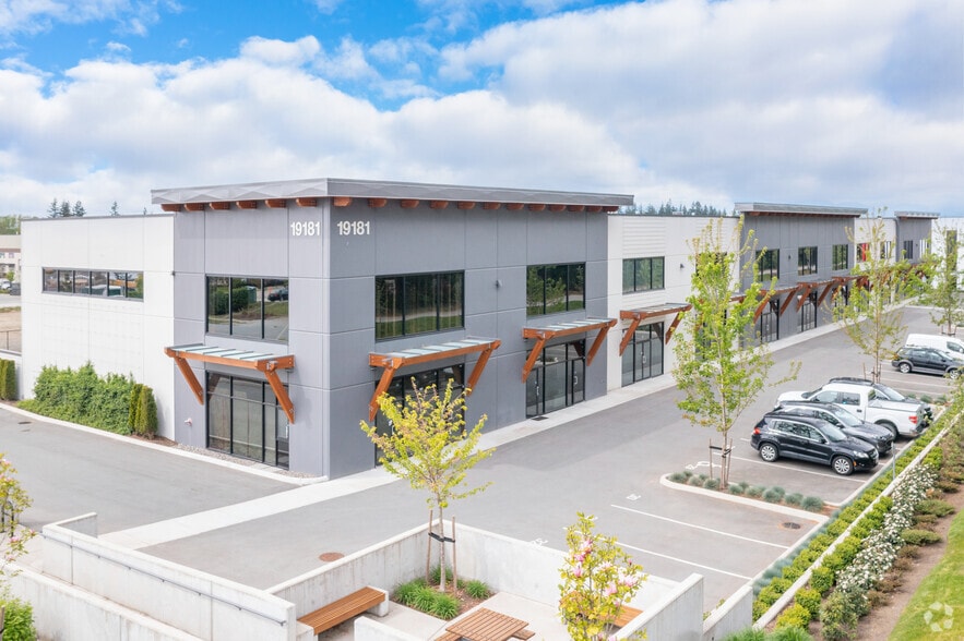 19181 34A Av, Surrey, BC to rent - Primary Photo - Image 2 of 13