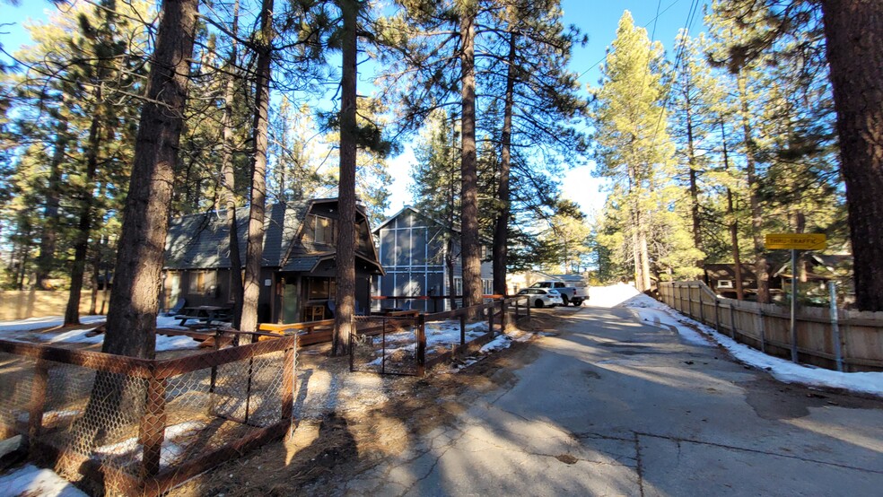 39408 Moab Lane, Big Bear Lake, CA for sale - Building Photo - Image 2 of 21