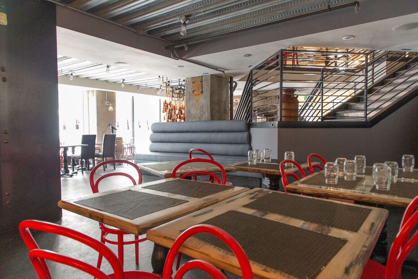 609 S Grand Ave, Los Angeles 90017 UK