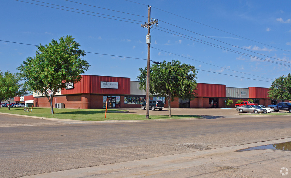 6101 43rd St, Lubbock, TX for rent - Primary Photo - Image 1 of 44