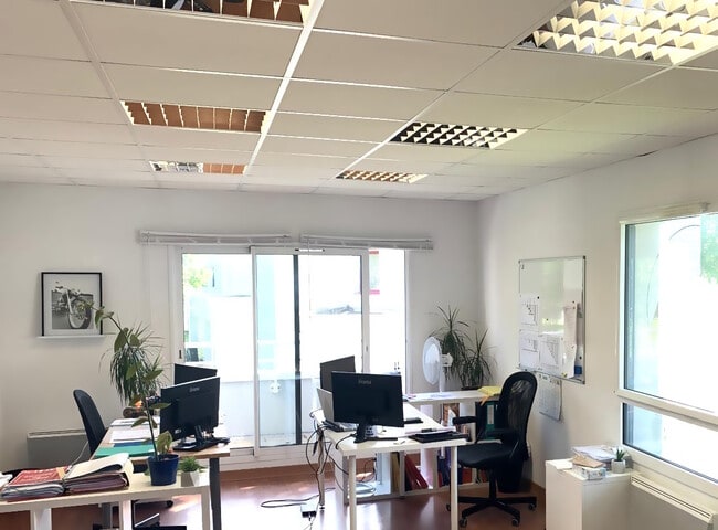 Location Bureaux 78 m²