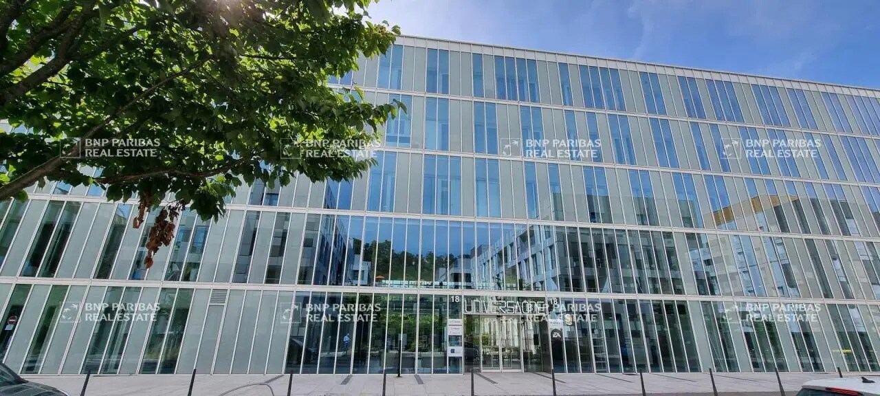 Office in Lyon to rent Building Photo- Image 1 of 21