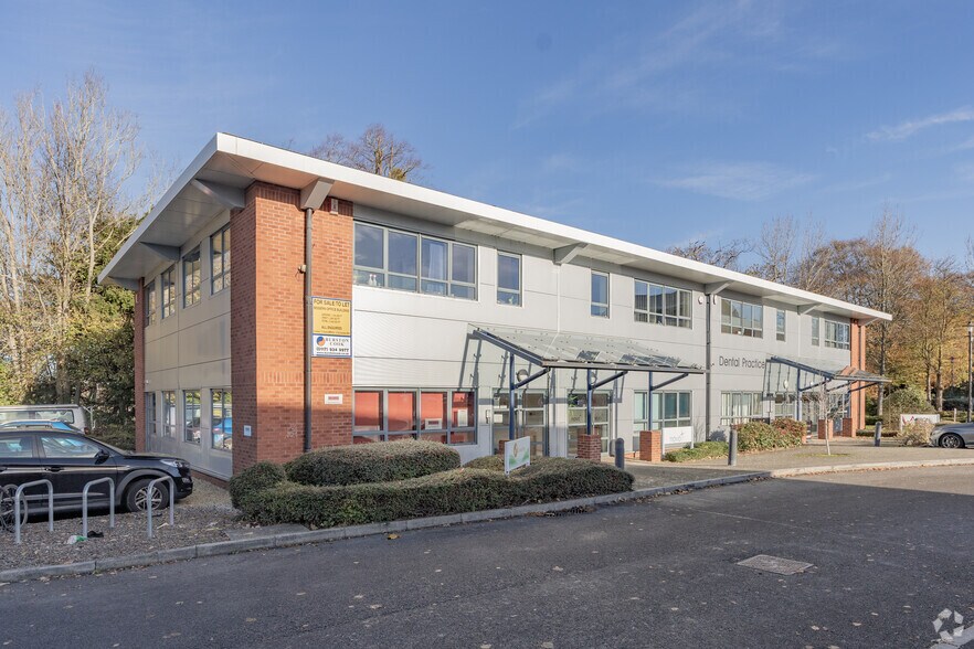 Macrae Rd, Bristol to rent - Building Photo - Image 3 of 3