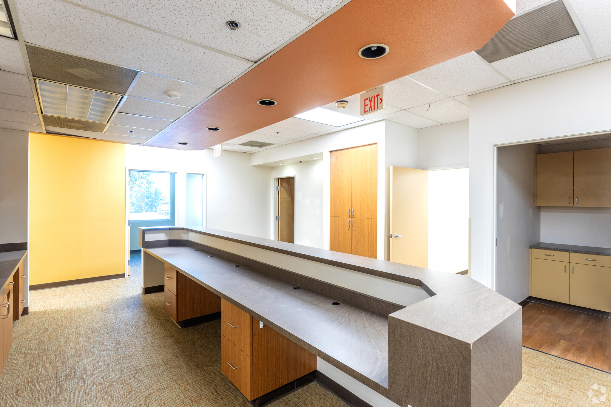 488 E Valley Pky, Escondido, CA to rent Interior Photo- Image 1 of 8