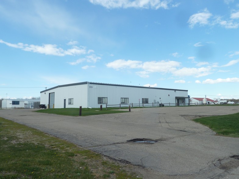 1209 9th St SE, Jamestown, ND for sale - Building Photo - Image 1 of 1