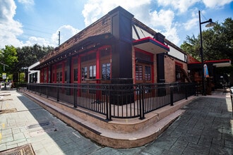 1901-1915 Westheimer Rd, Houston, TX to rent Building Photo- Image 2 of 5