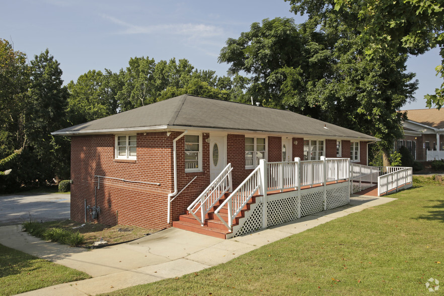 5004 Stone Mountain Hwy, Stone Mountain, GA for sale - Primary Photo - Image 1 of 4