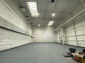Bromyard Rd, Worcester to rent Interior Photo- Image 2 of 4