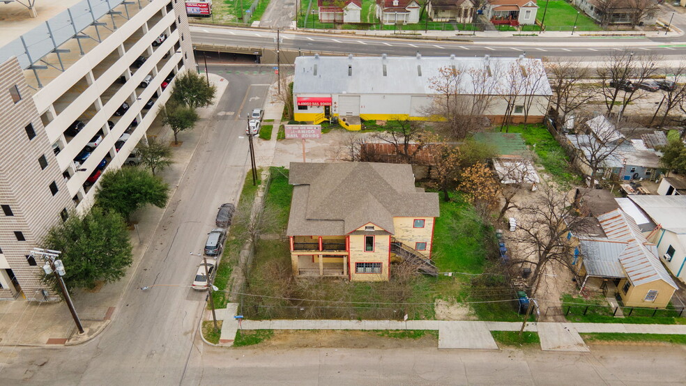 125 N San Marcos, San Antonio, TX for sale - Primary Photo - Image 1 of 25