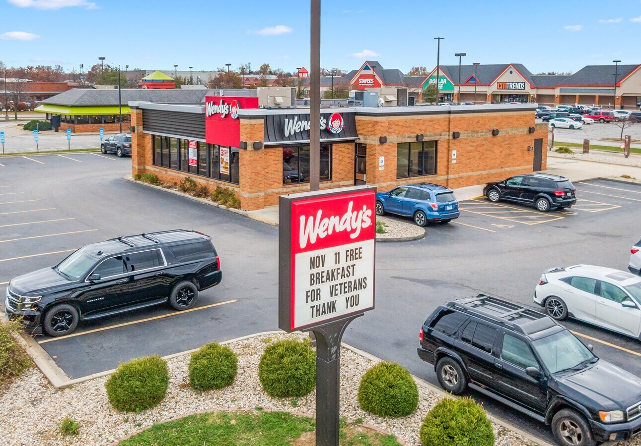 2033 N Prospect Ave, Champaign 61822 Wendy's Near U of I (56K