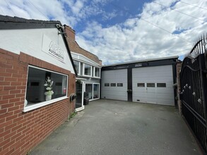 4 Albany Rd, Newcastle for rent Building Photo- Image 1 of 8