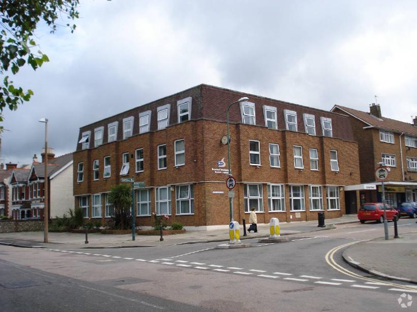 46-50 Southwick Sq, Southwick for sale Primary Photo- Image 1 of 1