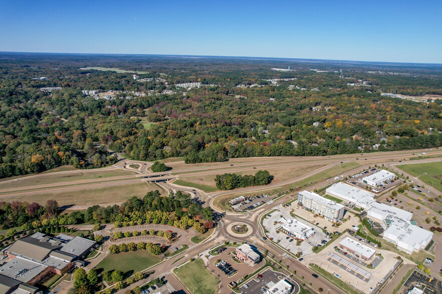 404 Enterprise Dr, Oxford, MS for sale - Building Photo - Image 2 of 43