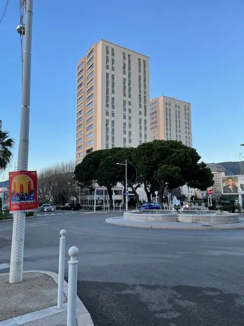 Office in Toulon to rent Primary Photo- Image 1 of 24