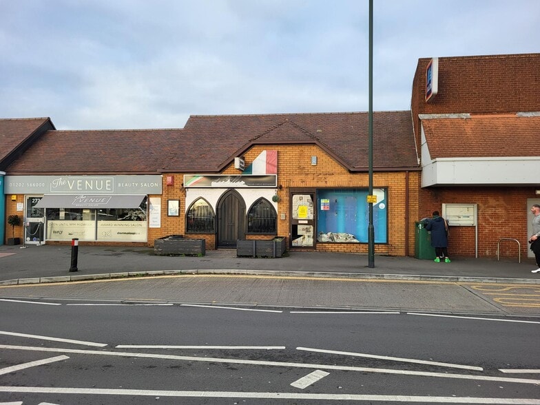 270 Wallisdown Rd, Bournemouth to rent - Building Photo - Image 2 of 3
