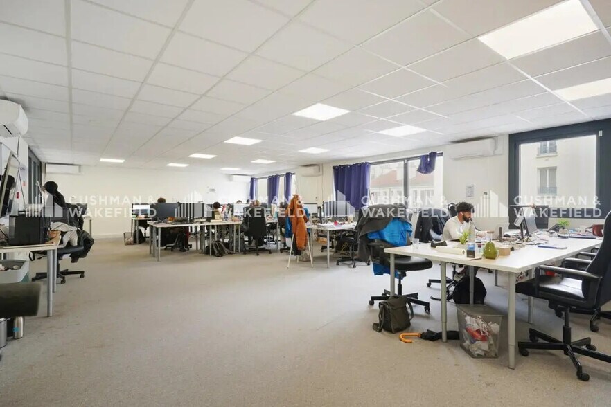 Office in Levallois-Perret to rent - Building Photo - Image 3 of 14