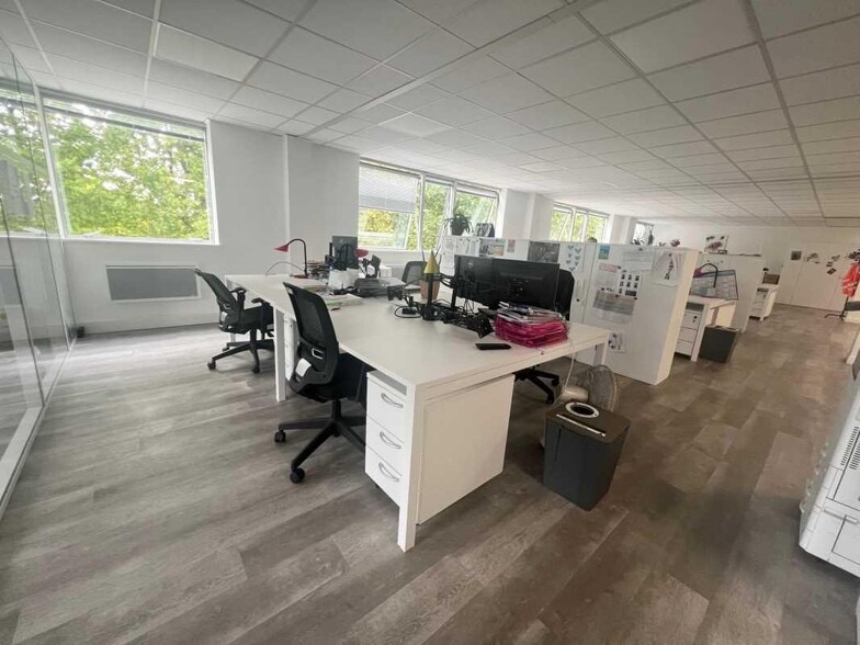 Avenue Du Général De Gaulle, Créteil to rent - Interior Photo - Image 3 of 7