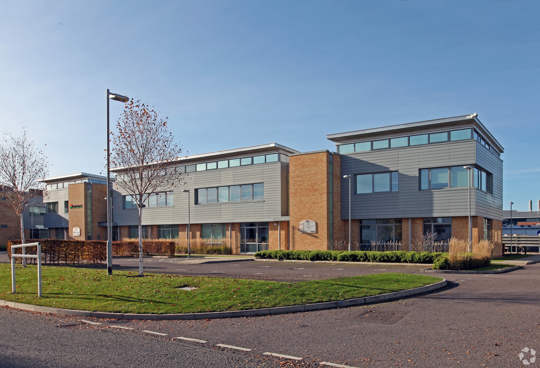 115 Milton Park, Milton for sale Primary Photo- Image 1 of 1