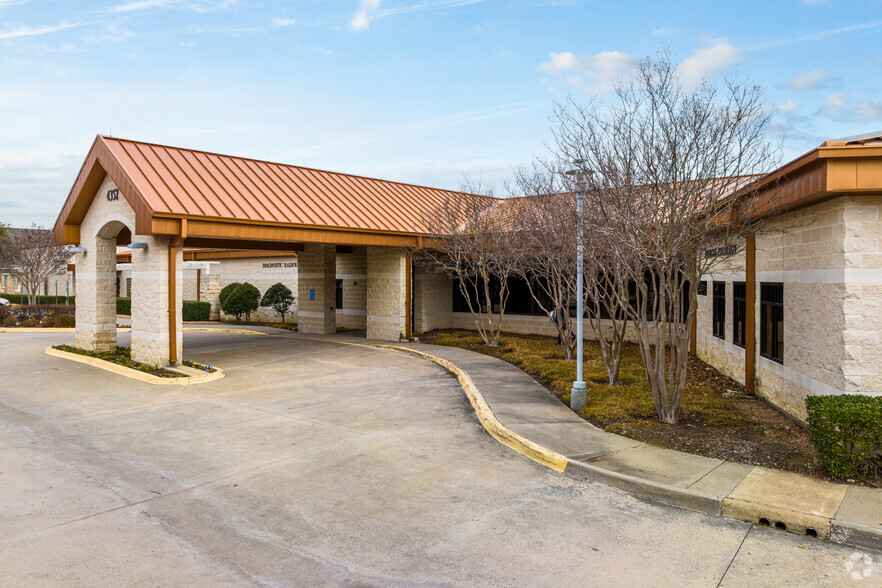 4352 N Josey Ln, Carrollton, TX for rent - Building Photo - Image 2 of 7