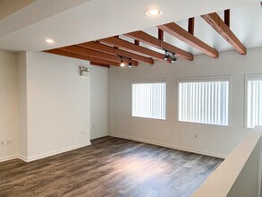 1817 E Carson St, Pittsburgh, PA to rent Building Photo- Image 2 of 4