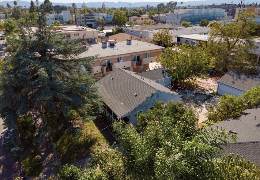 6833 Simpson Ave, North Hollywood, CA for sale - Building Photo - Image 3 of 8