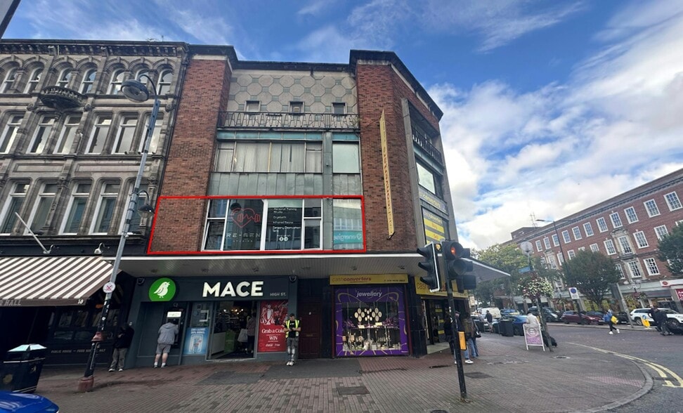 22 High St, Belfast to rent - Building Photo - Image 3 of 5