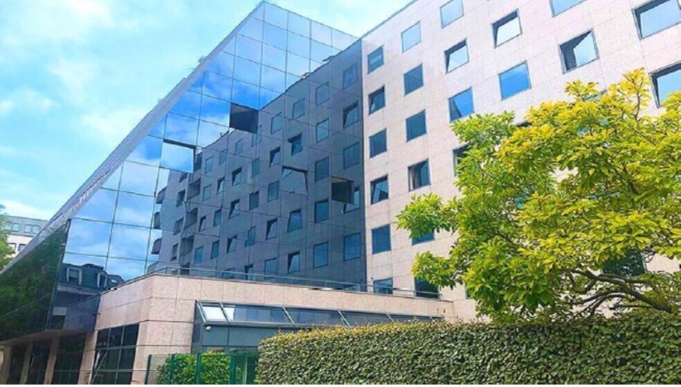 160-160 Rue De Paris, Boulogne-Billancourt to rent - Building Photo - Image 2 of 7