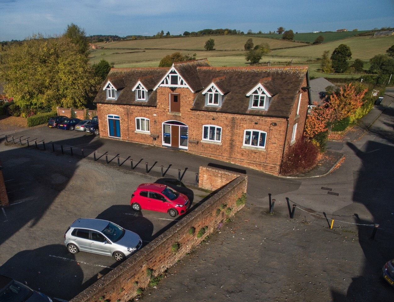 High St, Northampton for sale Primary Photo- Image 1 of 1