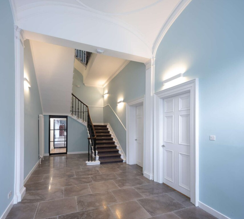 32 York Pl, Edinburgh to rent Interior Photo- Image 1 of 8