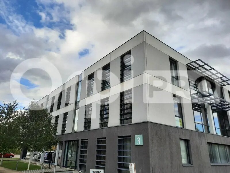 Location Bureaux 430 m² - Photo 1