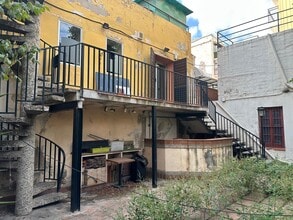 Retail in Santa Coloma de Gramenet, Barcelona to rent Interior Photo- Image 2 of 4