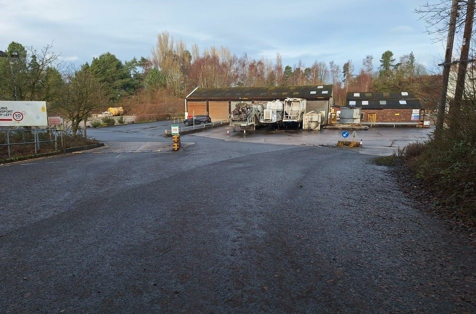 Congleton Rd, Macclesfield to rent Building Photo- Image 1 of 5