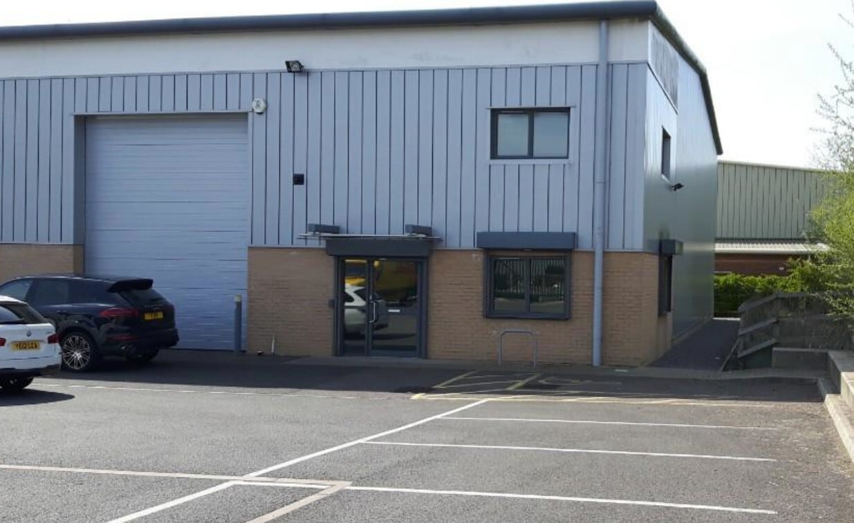 5501-5507 Shannon Way, Tewkesbury to rent Building Photo- Image 1 of 2