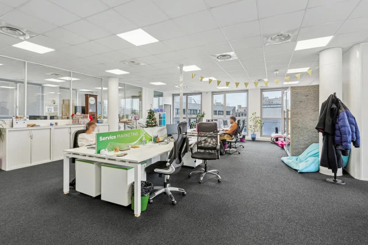 Office in Montreuil to rent Building Photo- Image 1 of 13