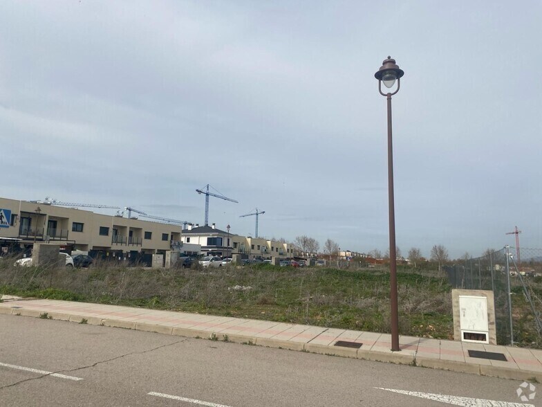 Calle Fontanar, 19171 Cabanillas Del Campo Land for Sale UK