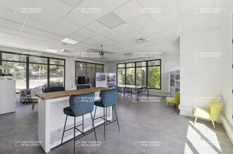 Office in Aix-en-Provence to rent Interior Photo- Image 1 of 2