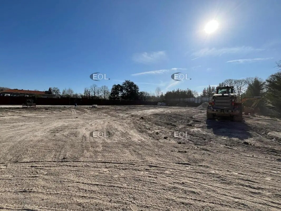 Land in Le Perray-en-Yvelines to rent Building Photo- Image 1 of 3