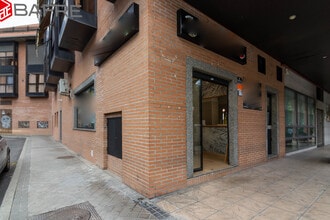 Retail in Madrid, Madrid to rent Building Photo- Image 1 of 8