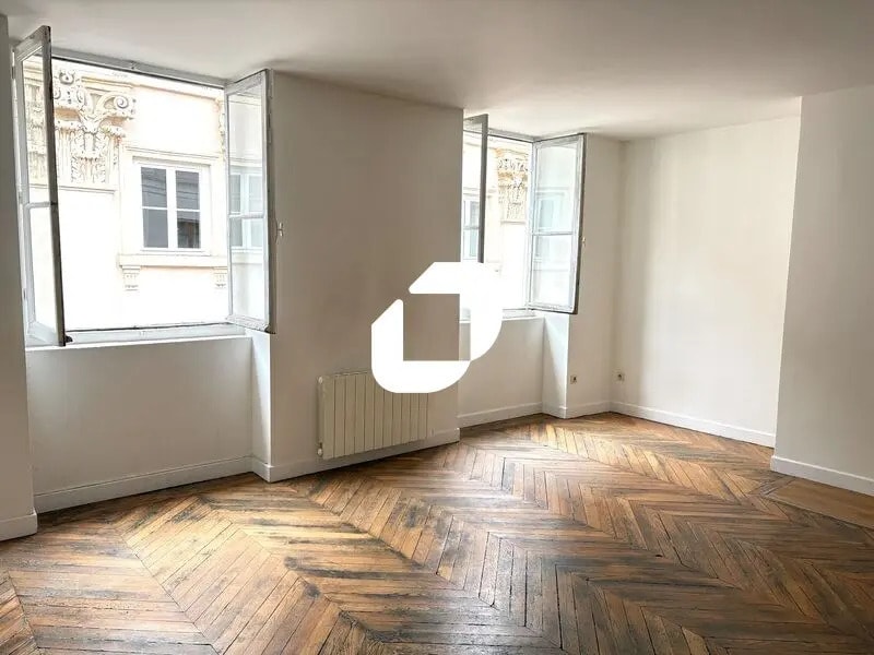 Location Bureaux 119 m² - Photo 1
