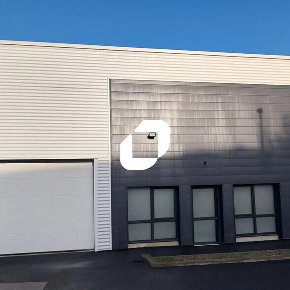 Light Industrial in Thouaré-sur-Loire to rent - Building Photo - Image 3 of 6
