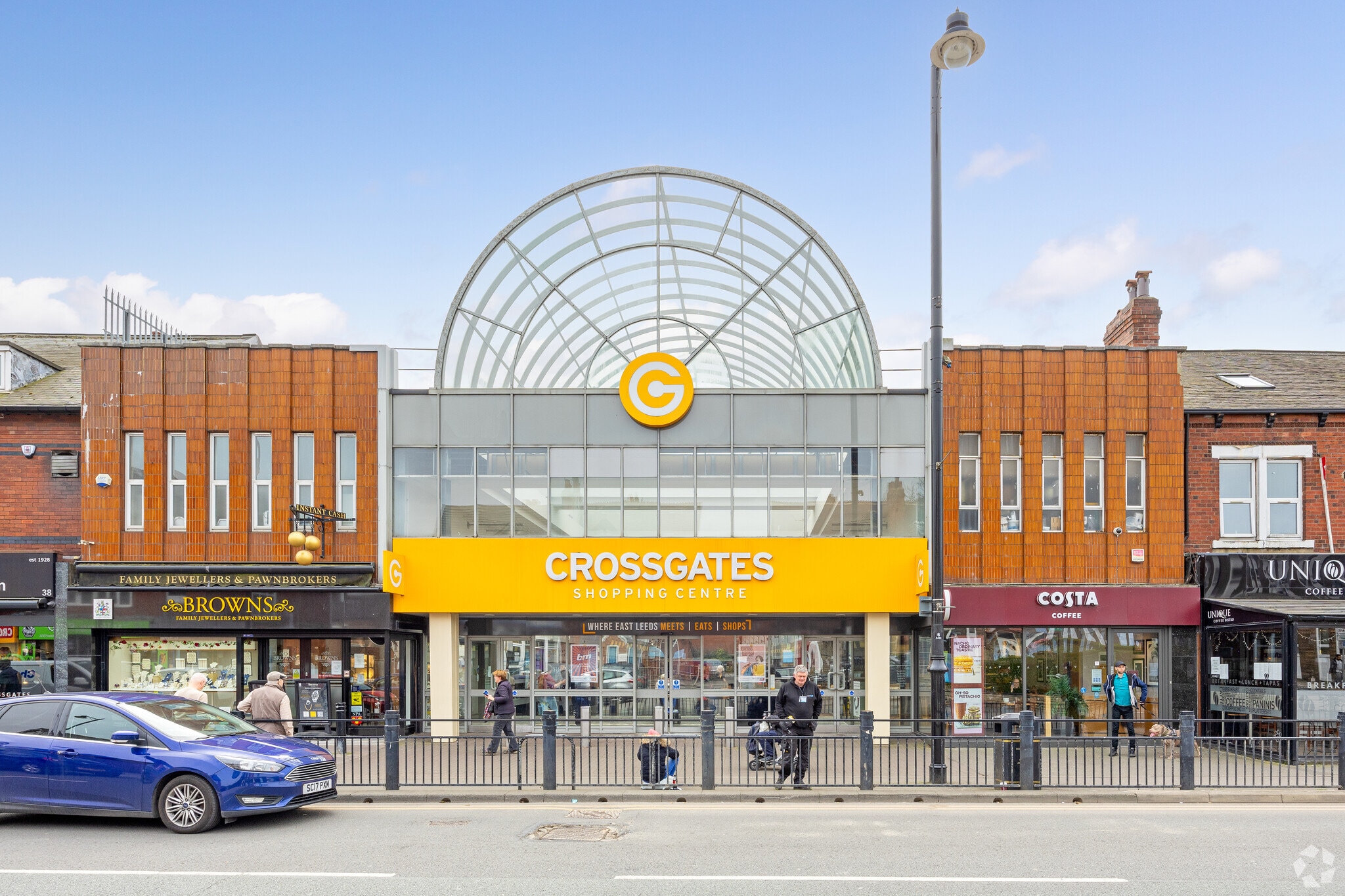 Crossgates, Leeds to rent Primary Photo- Image 1 of 12