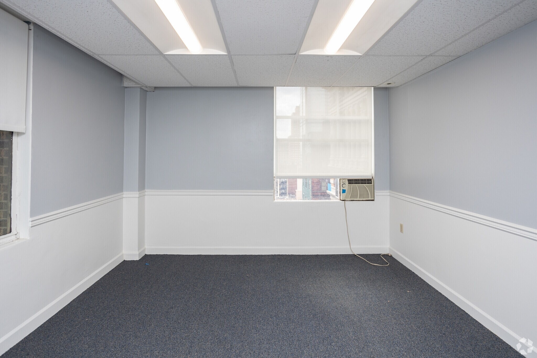 235-239 4th Ave, Pittsburgh, PA to rent Building Photo- Image 1 of 8