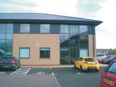 Castlegate Way, Dudley for sale - Primary Photo - Image 1 of 1