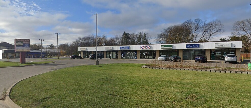 1470-1498 Main St, Antioch, IL for rent - Building Photo - Image 2 of 3