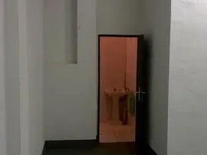 Retail in Madrid, Madrid to rent Interior Photo- Image 2 of 3