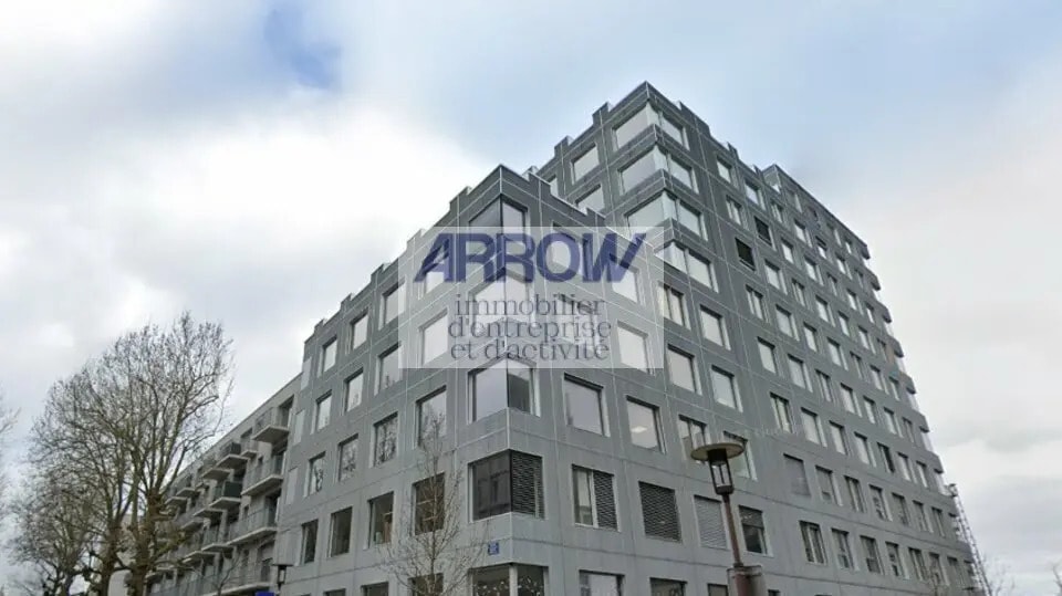 Location Bureaux 525 m² - Photo 1