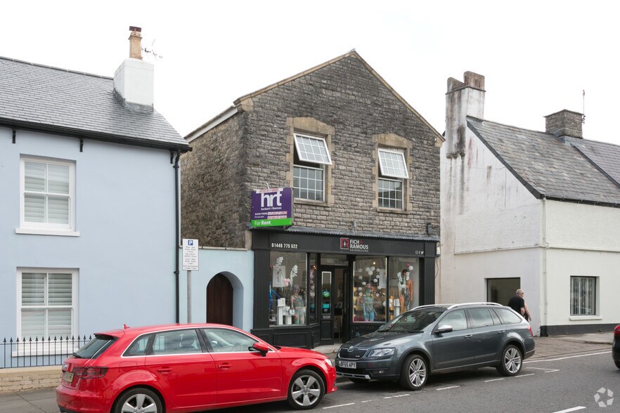 75 Eastgate, Cowbridge, CF71 7AA UK